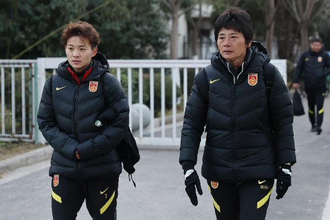 专家推荐　【球王陈大师】足球20中16 奉上下午日联：川崎前锋vs柏太阳神【华子侃球】足球7连红带来下午韩职联：FC江原 VS 金浦FC【东方球圣】足球7连红 带来下午韩职联：水原FC VS 釜山偶像今日热点赛事今日下午，澳超迎来惠灵顿凤凰 VS 纽卡斯尔喷射机，晚间五大联赛火热进行，7连红专家东方球圣等人带来赛事解析。